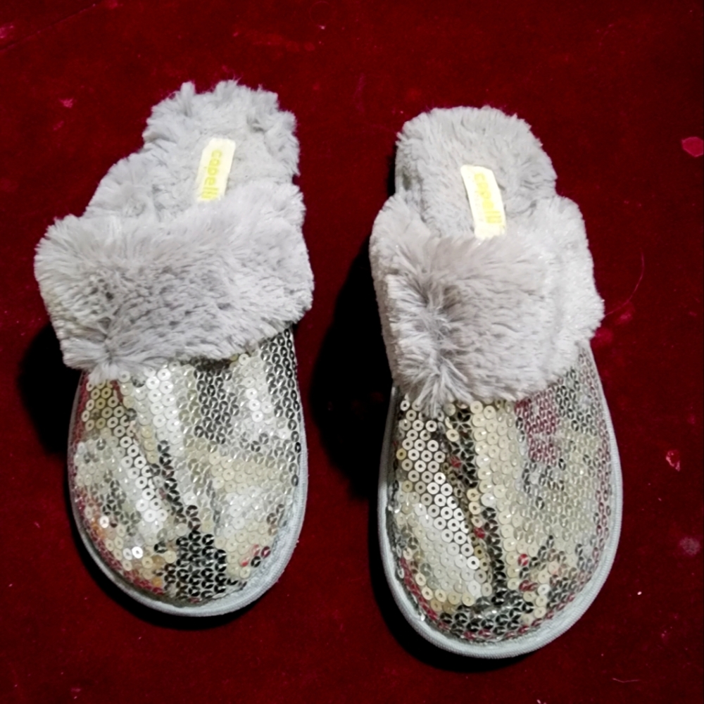 Capelli Women's Slippers